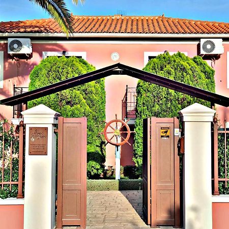 Acroploro Villa Galaxídhion Buitenkant foto
